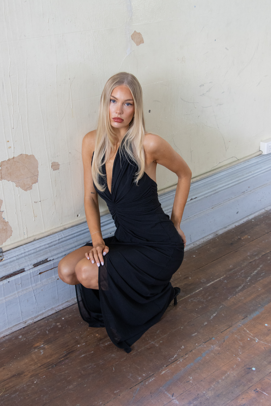 VINTAGE TADASHI SHOJI ONYX GOWN